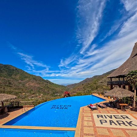 River Park Hotel プエルトバラータ エクステリア 写真